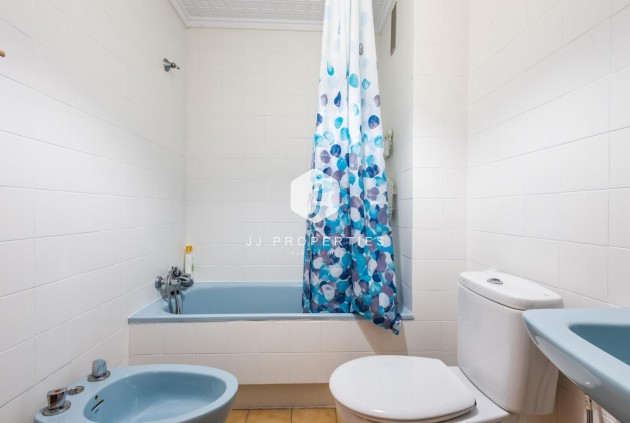 Z drugiej ręki - Mieszkanie w bloku -
Torrevieja - Costa Blanca