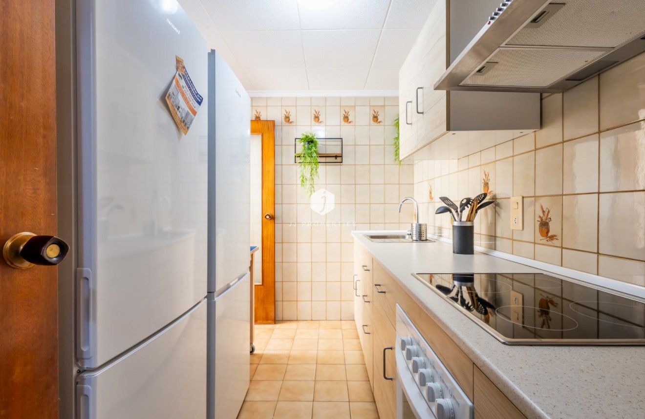 Z drugiej ręki - Mieszkanie w bloku -
Torrevieja - Costa Blanca