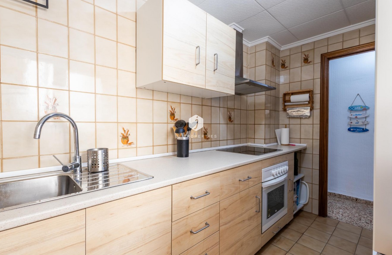 Z drugiej ręki - Mieszkanie w bloku -
Torrevieja - Costa Blanca