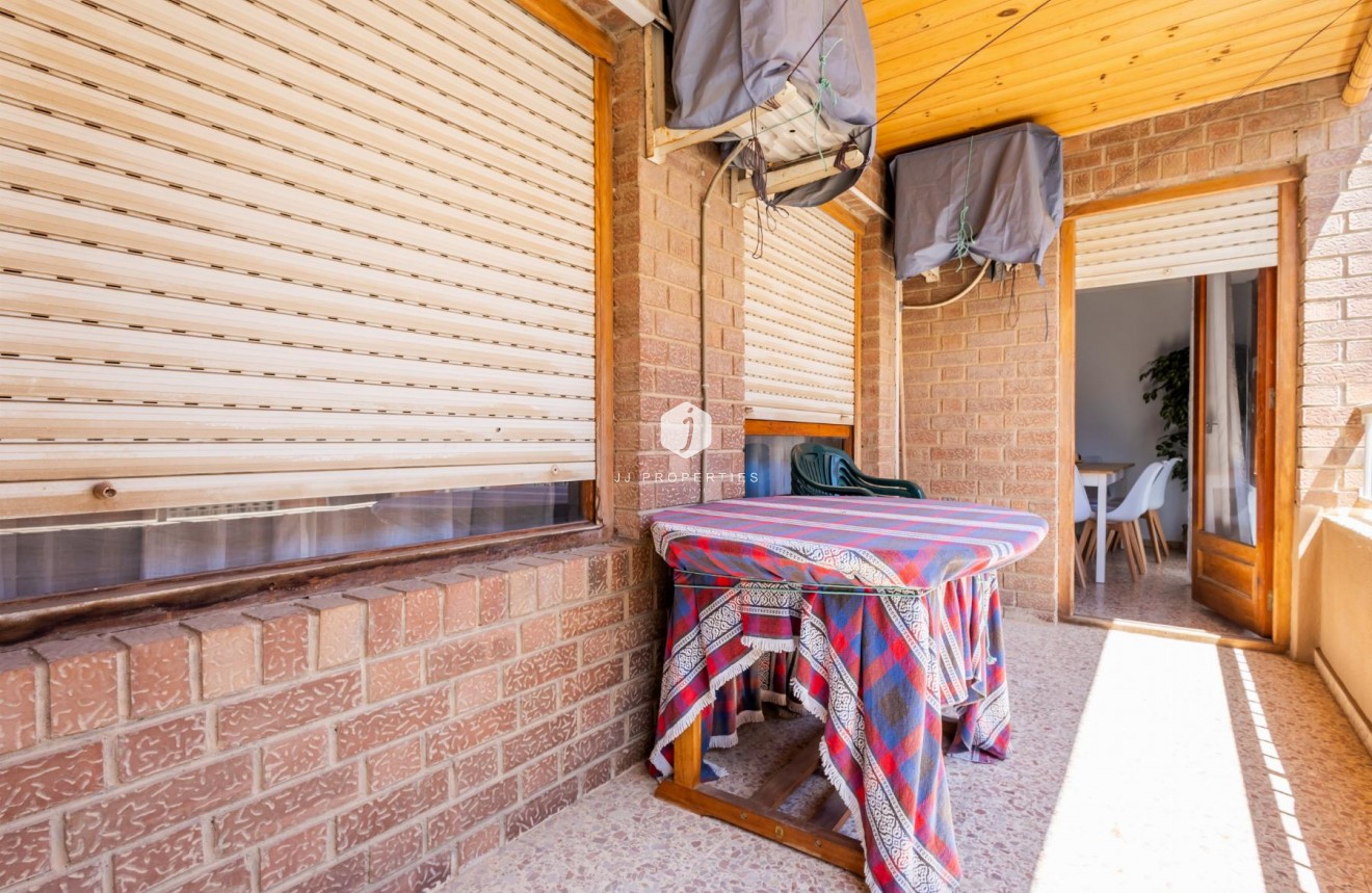 Z drugiej ręki - Mieszkanie w bloku -
Torrevieja - Costa Blanca