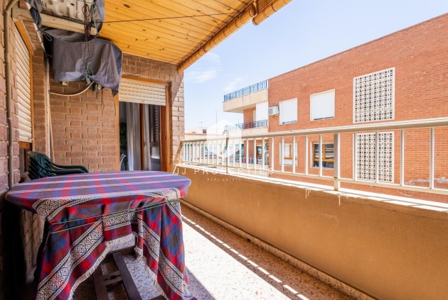 Z drugiej ręki - Mieszkanie w bloku -
Torrevieja - Costa Blanca