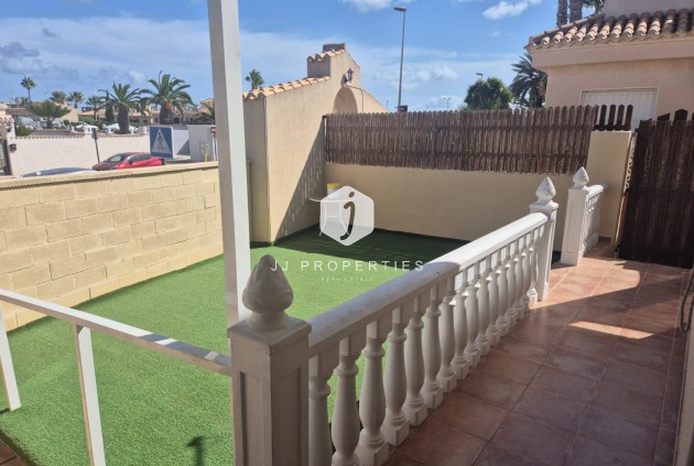 Z drugiej ręki - Szalet -
Orihuela Costa - Costa Blanca