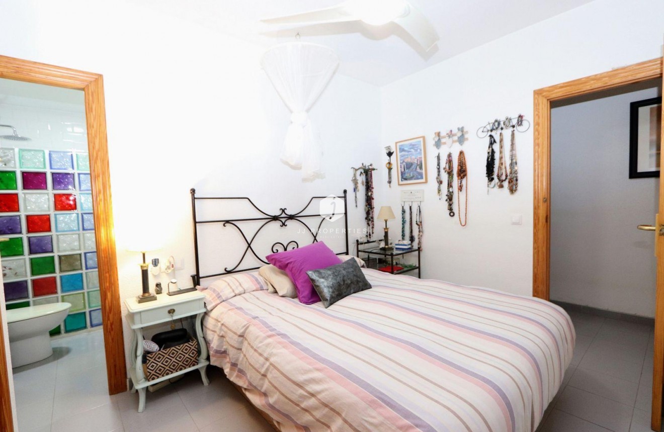 Tweedehands - Appartement / flat -
Torrevieja - Costa Blanca