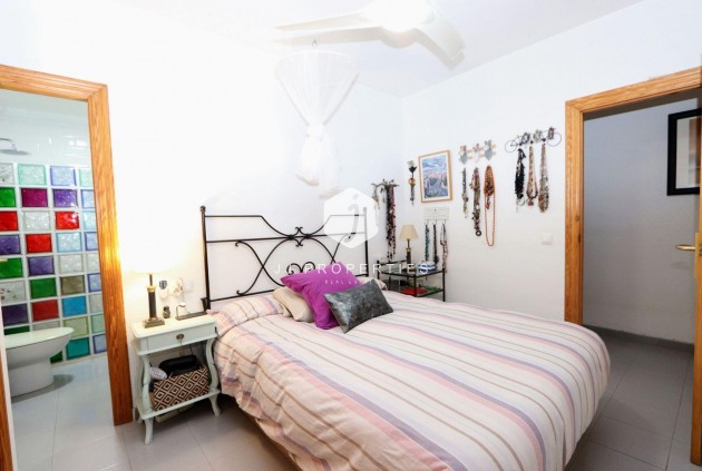 Tweedehands - Appartement / flat -
Torrevieja - Costa Blanca