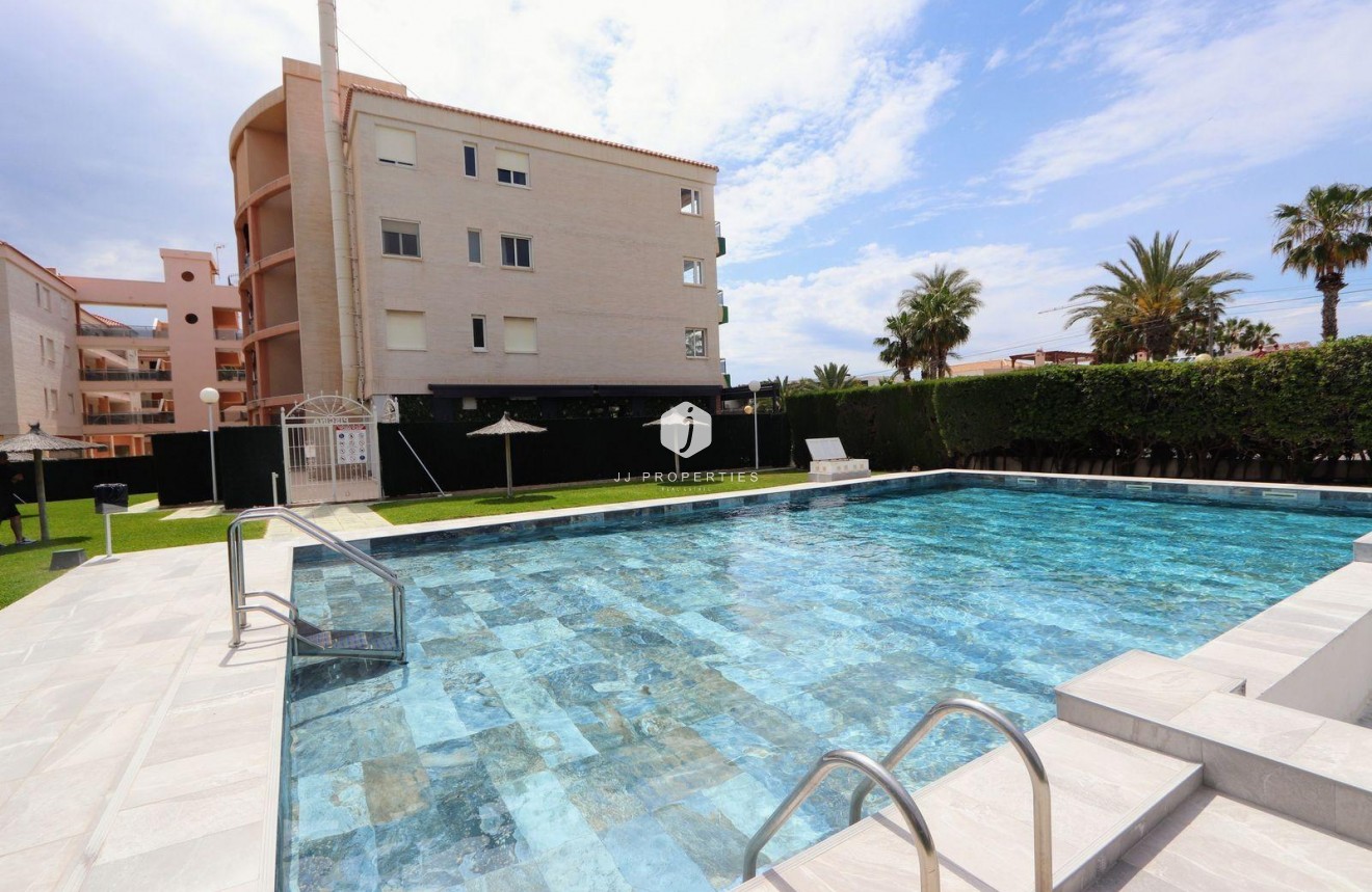 Tweedehands - Appartement / flat -
Torrevieja - Costa Blanca