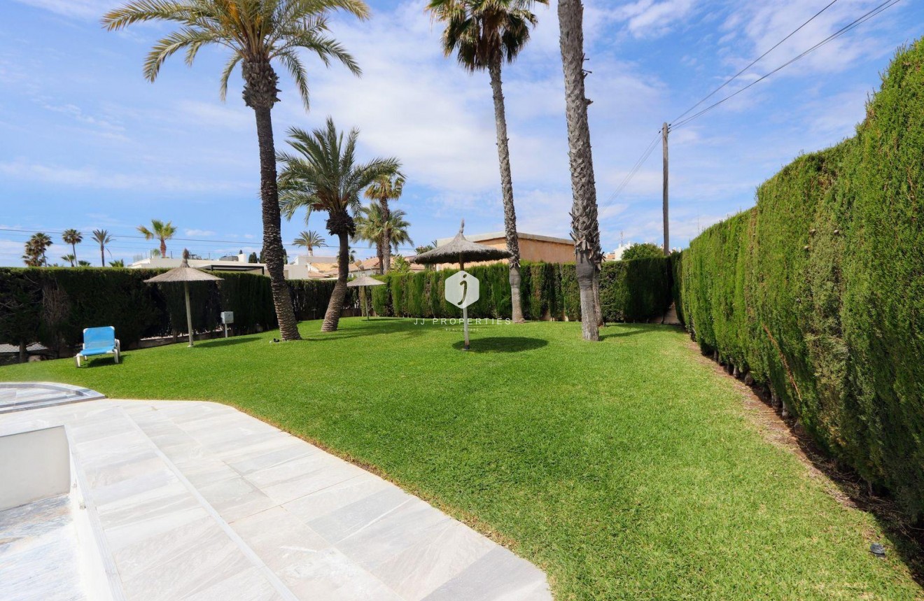 Tweedehands - Appartement / flat -
Torrevieja - Costa Blanca