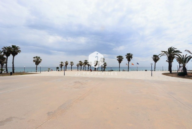 Tweedehands - Appartement / flat -
Torrevieja - Costa Blanca