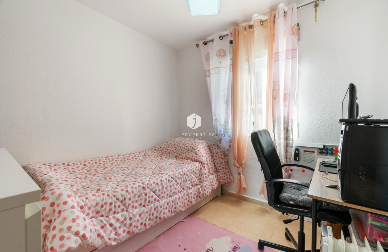 Z drugiej ręki - Szalet -
Orihuela Costa - Costa Blanca