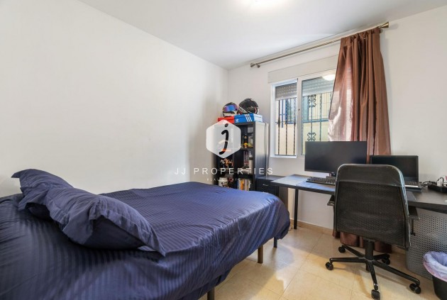 Z drugiej ręki - Szalet -
Orihuela Costa - Costa Blanca