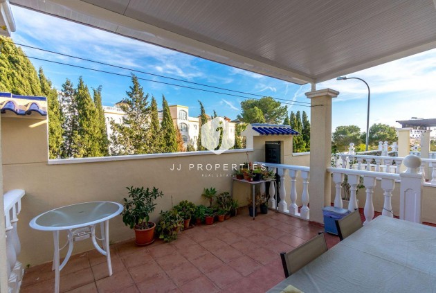 Z drugiej ręki - Szalet -
Orihuela Costa - Costa Blanca