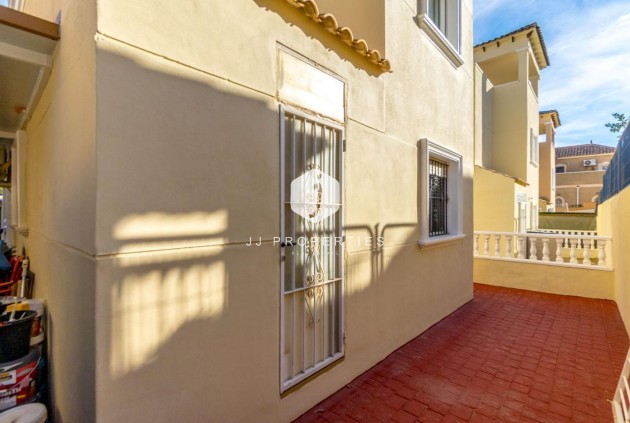 Z drugiej ręki - Szalet -
Orihuela Costa - Costa Blanca