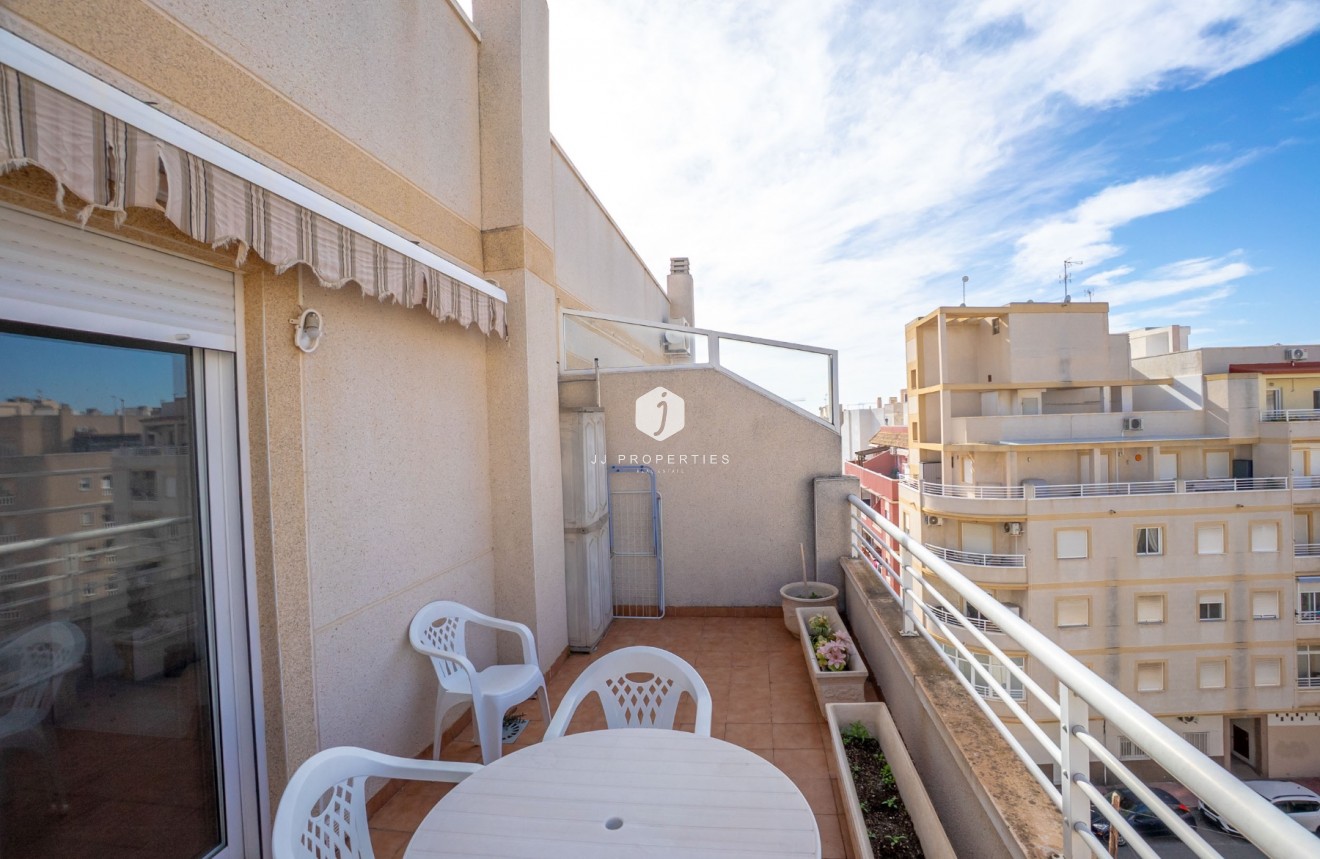 D'occasion - Attique -
Torrevieja - Centro