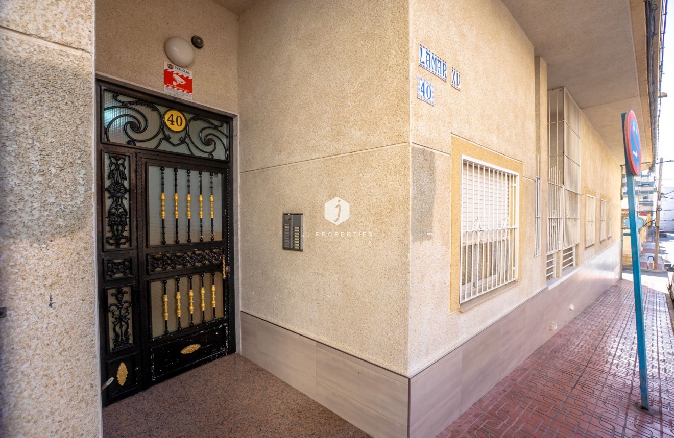 D'occasion - Attique -
Torrevieja - Centro