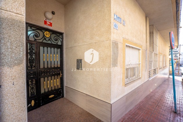 D'occasion - Attique -
Torrevieja - Centro