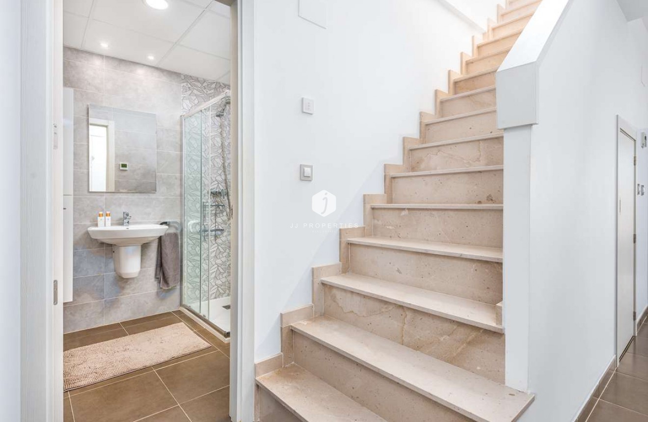 Segunda mano - Apartamento / piso -
Cabo Roig - Costa Blanca