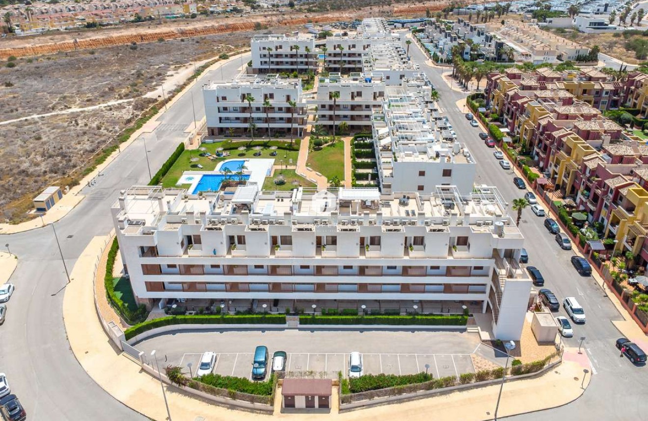 Segunda mano - Apartamento / piso -
Cabo Roig - Costa Blanca
