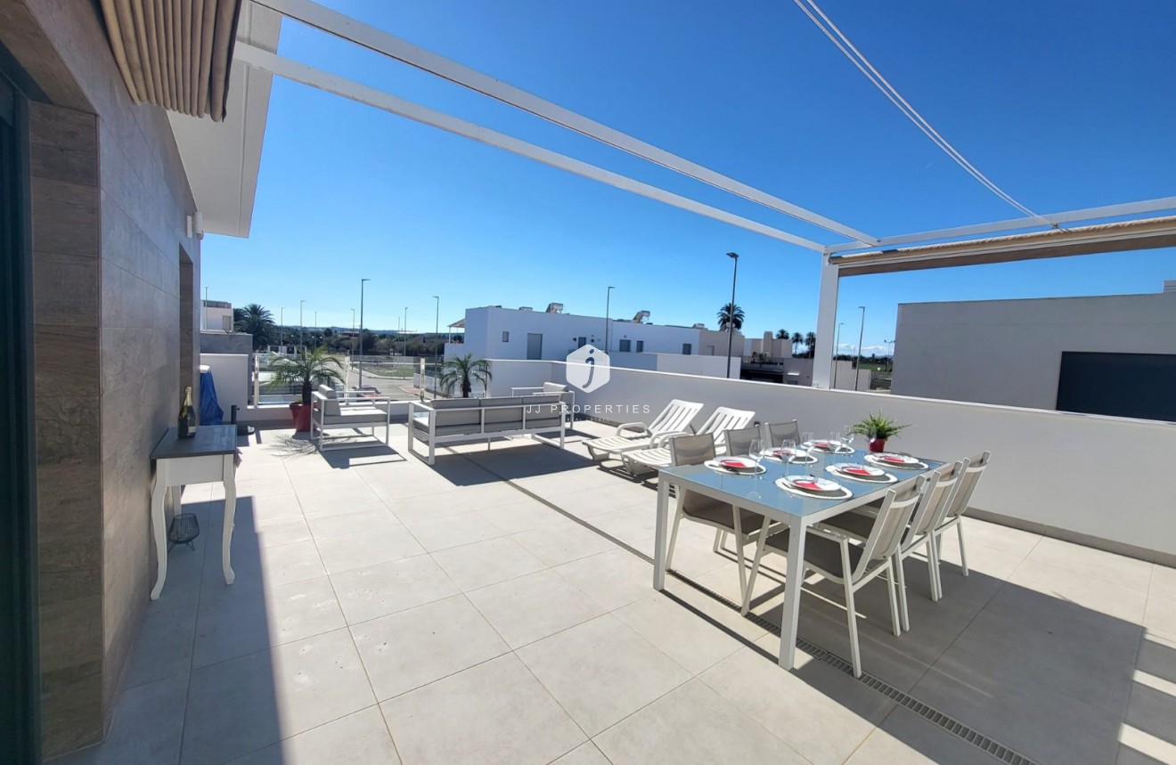 Tweedehands - Chalet -
Daya Vieja - Costa Blanca