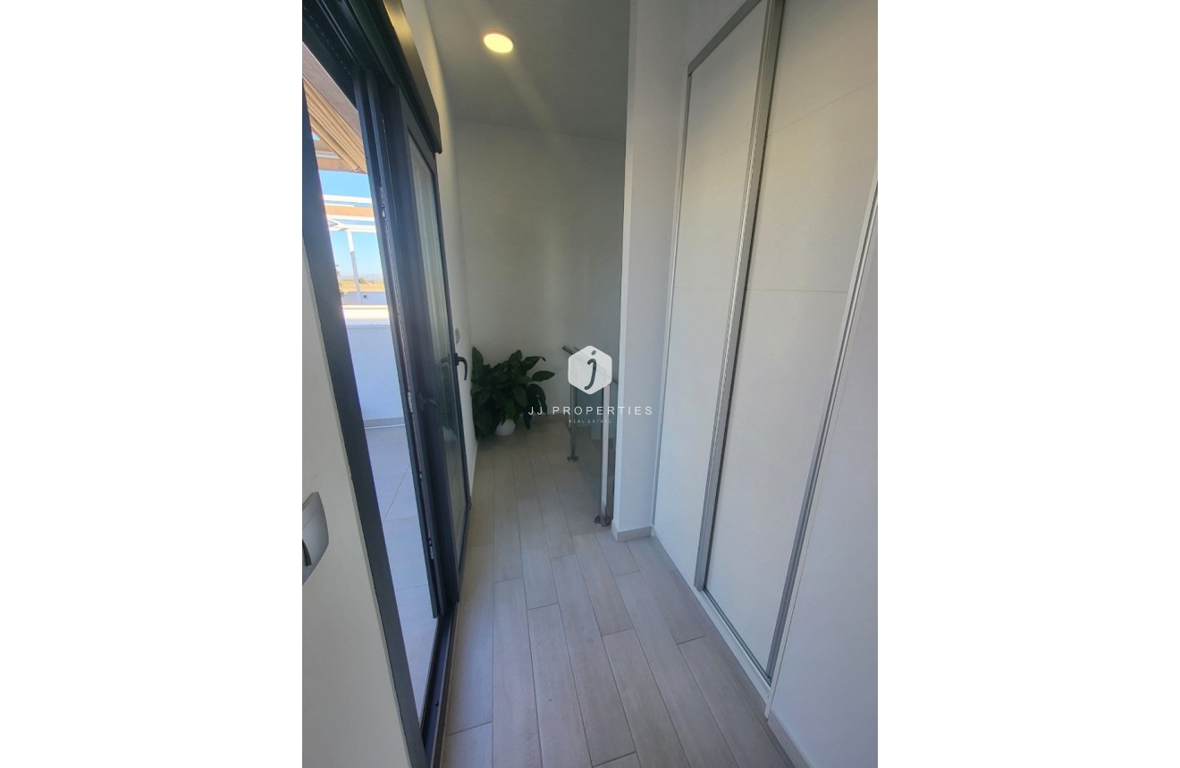 Tweedehands - Chalet -
Daya Vieja - Costa Blanca