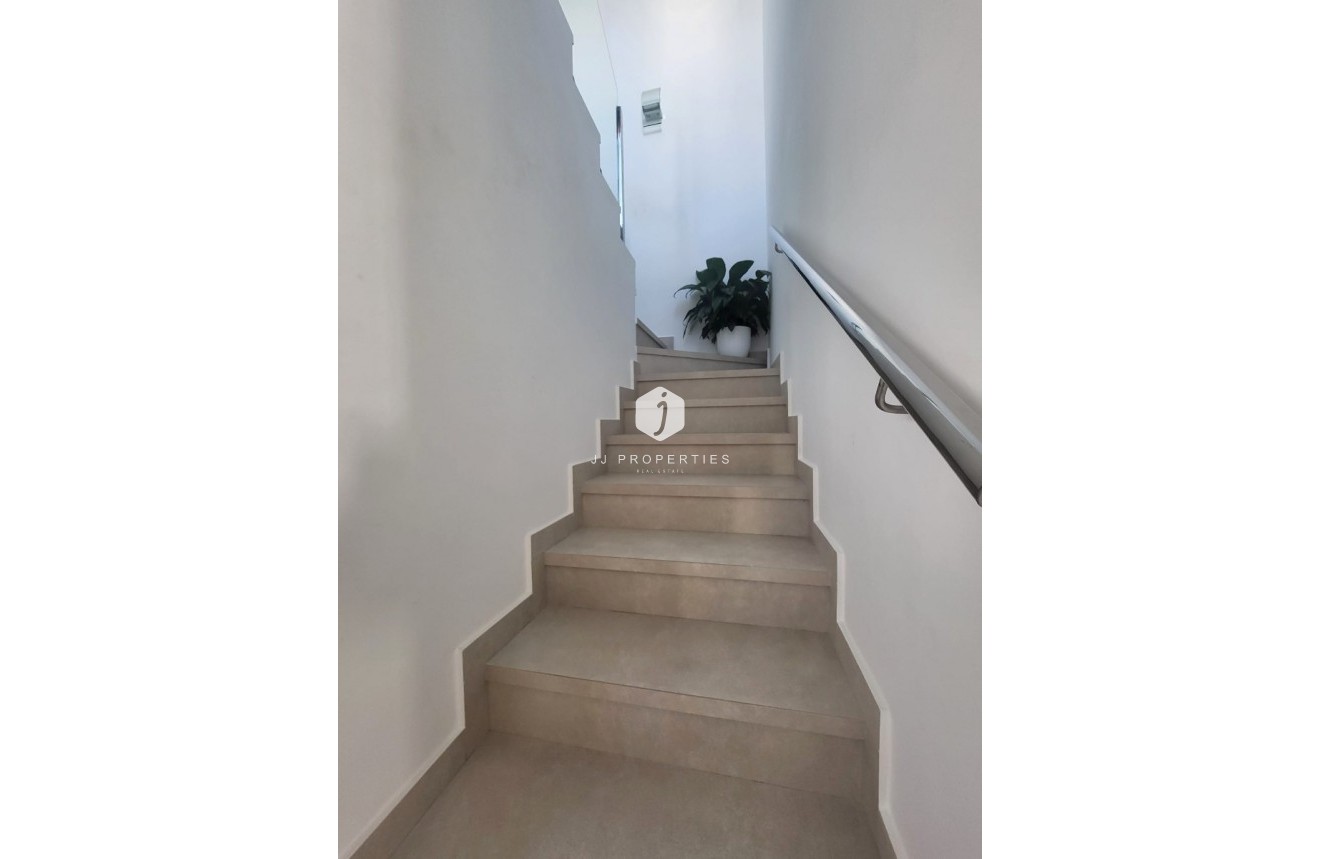 Tweedehands - Chalet -
Daya Vieja - Costa Blanca