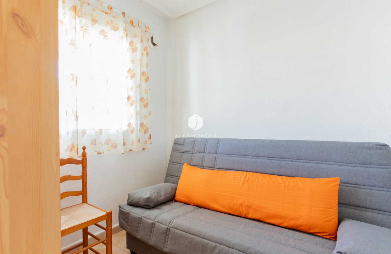 Tweedehands - Appartement / flat -
Torrevieja - Costa Blanca