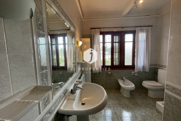 Tweedehands - Villa -
Benejúzar - Inland