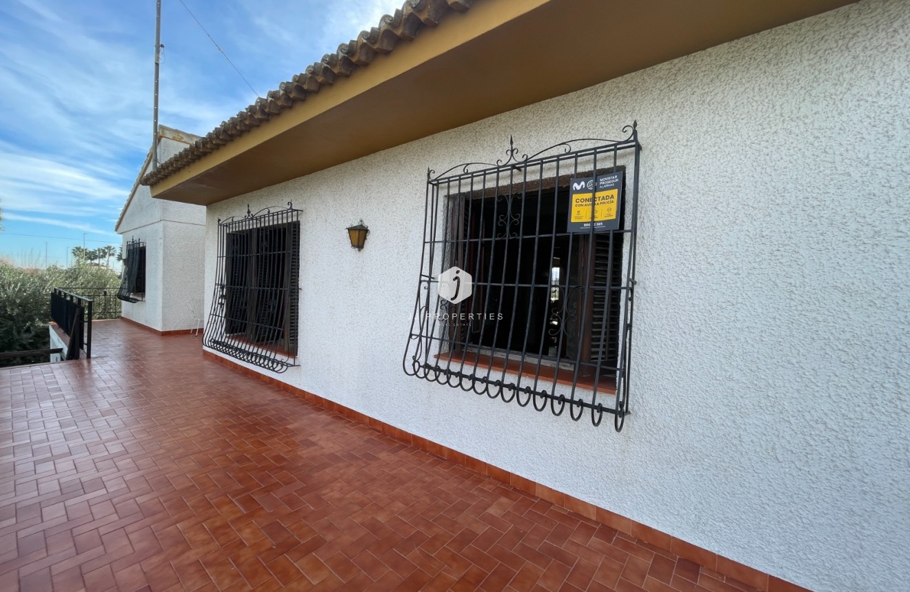 Tweedehands - Villa -
Benejúzar - Inland