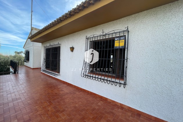 Tweedehands - Villa -
Benejúzar - Inland