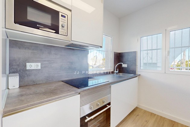 Tweedehands - Bungalow -
Orihuela Costa - Costa Blanca