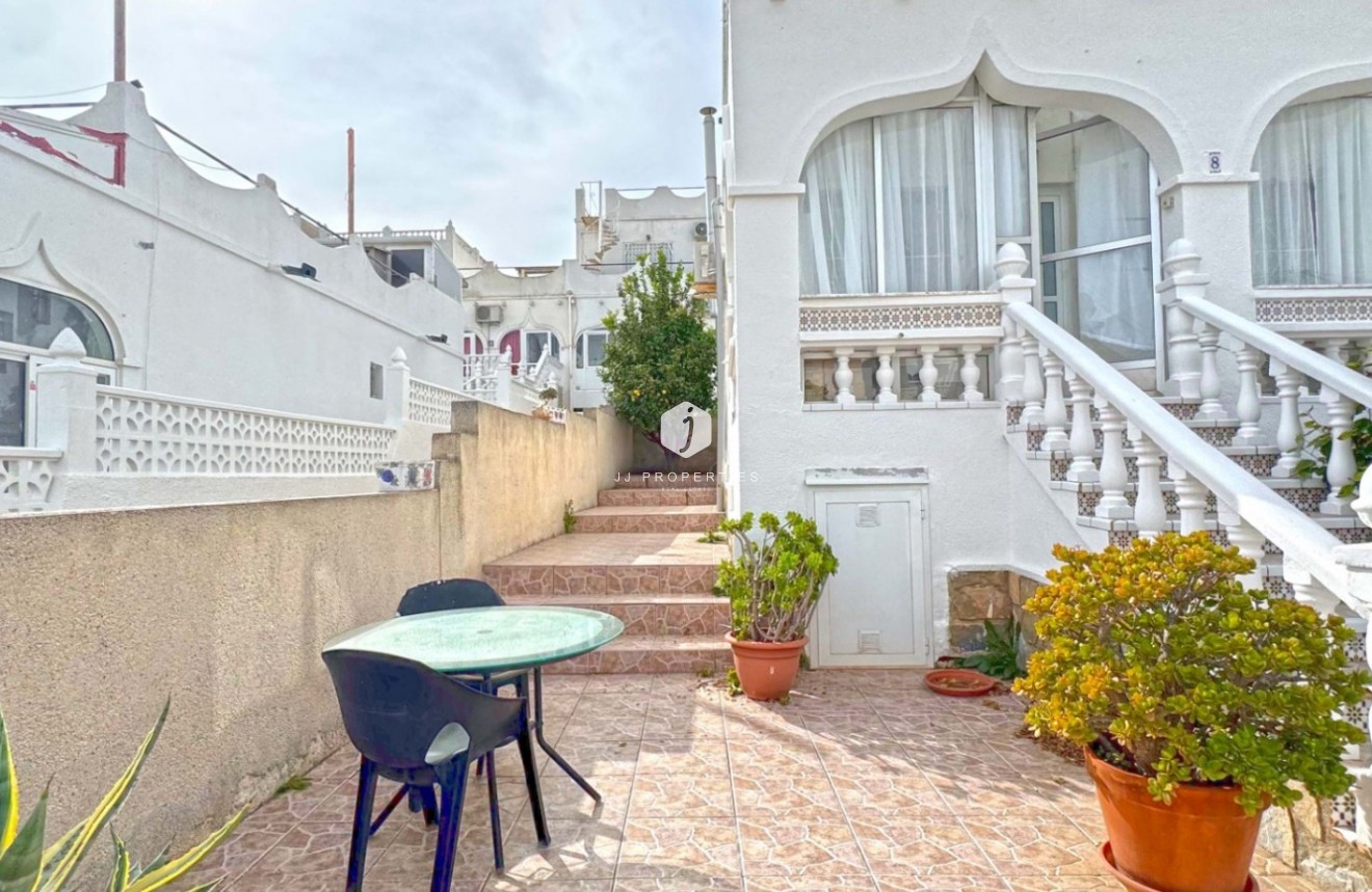 Tweedehands - Chalet -
San Miguel de Salinas - Inland