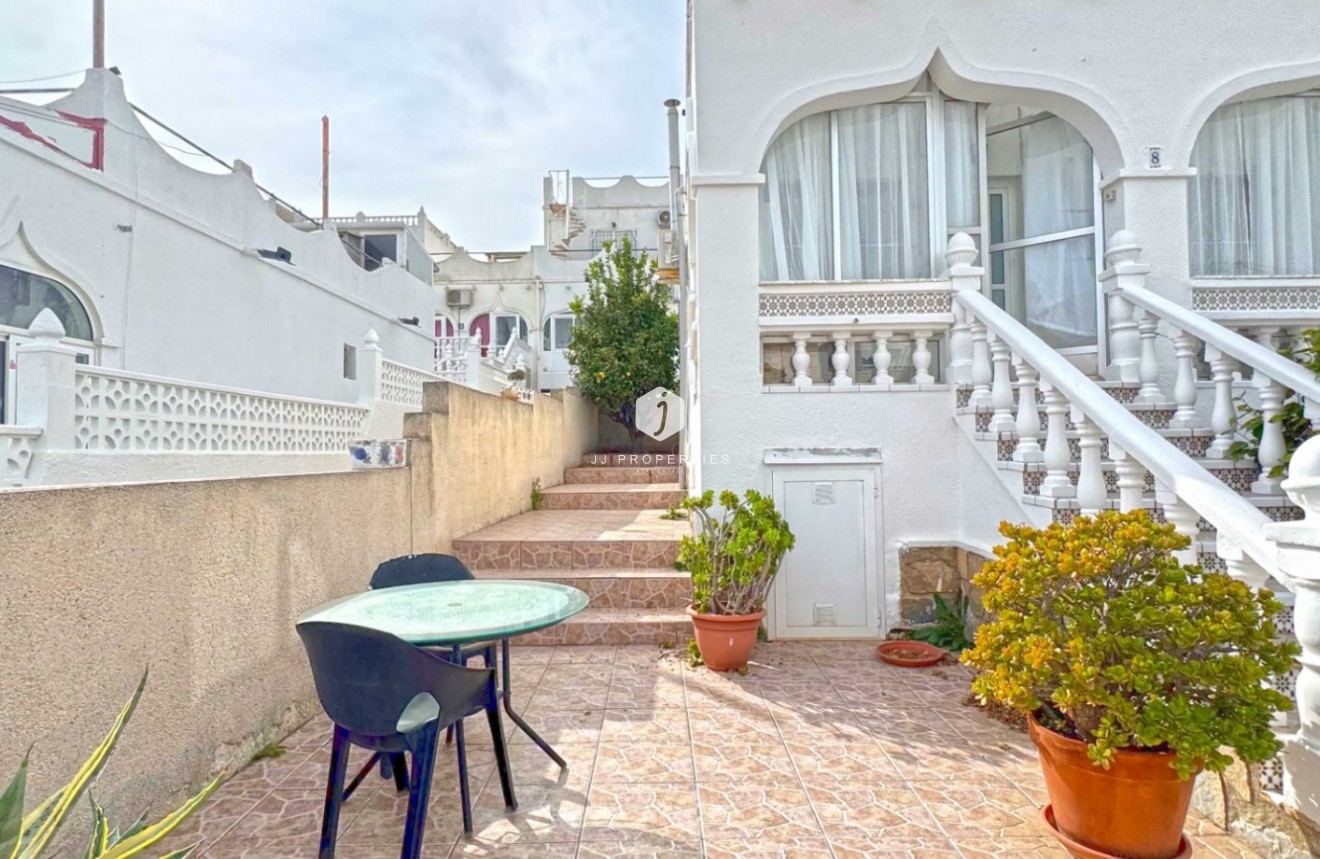 Tweedehands - Chalet -
San Miguel de Salinas - Inland