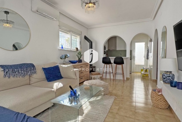 Tweedehands - Chalet -
San Miguel de Salinas - Inland