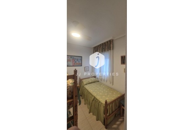 Tweedehands - Appartement / flat -
Torrevieja - La Mata Pueblo
