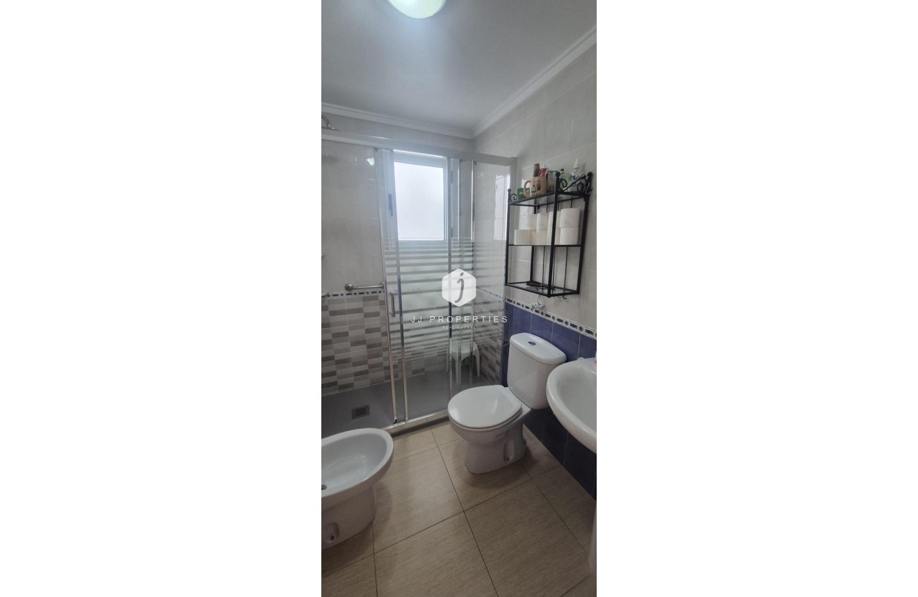 Tweedehands - Appartement / flat -
Torrevieja - La Mata Pueblo