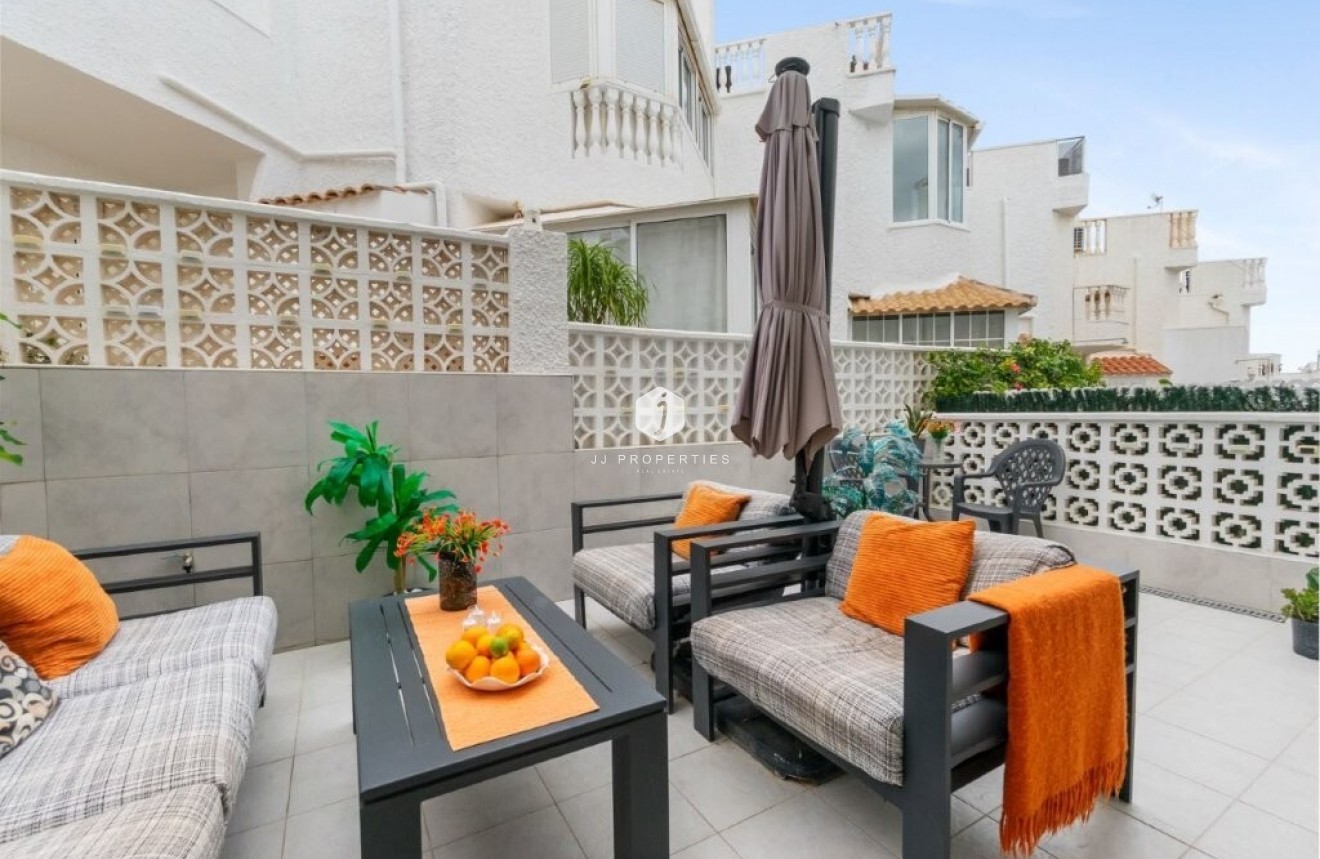 Tweedehands - Chalet -
Torrevieja - La Provensa