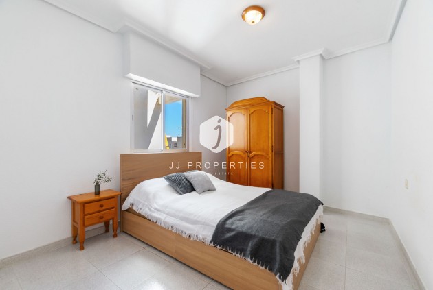 Tweedehands - Appartement / flat -
Torrevieja - Playa del Cura