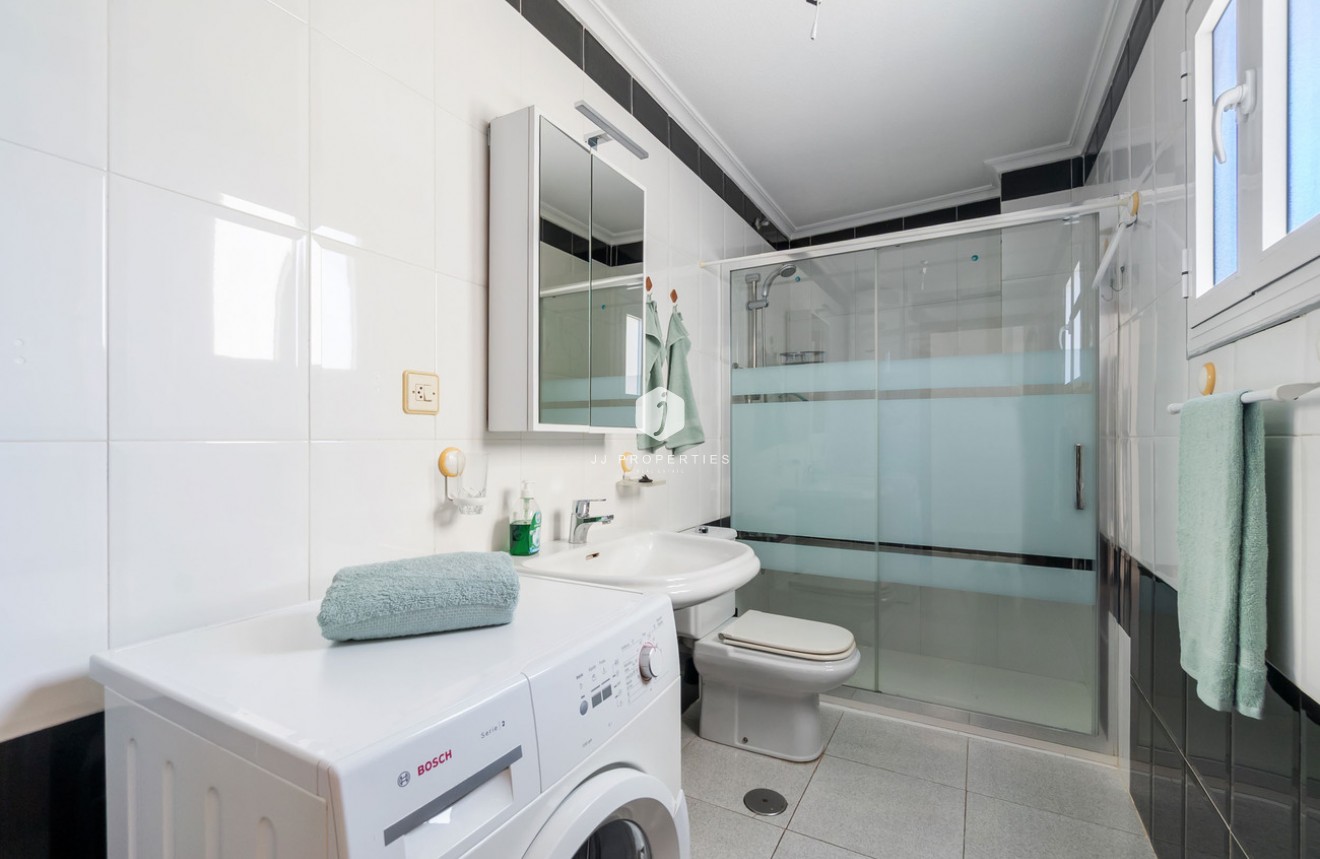 Tweedehands - Appartement / flat -
Torrevieja - Playa del Cura