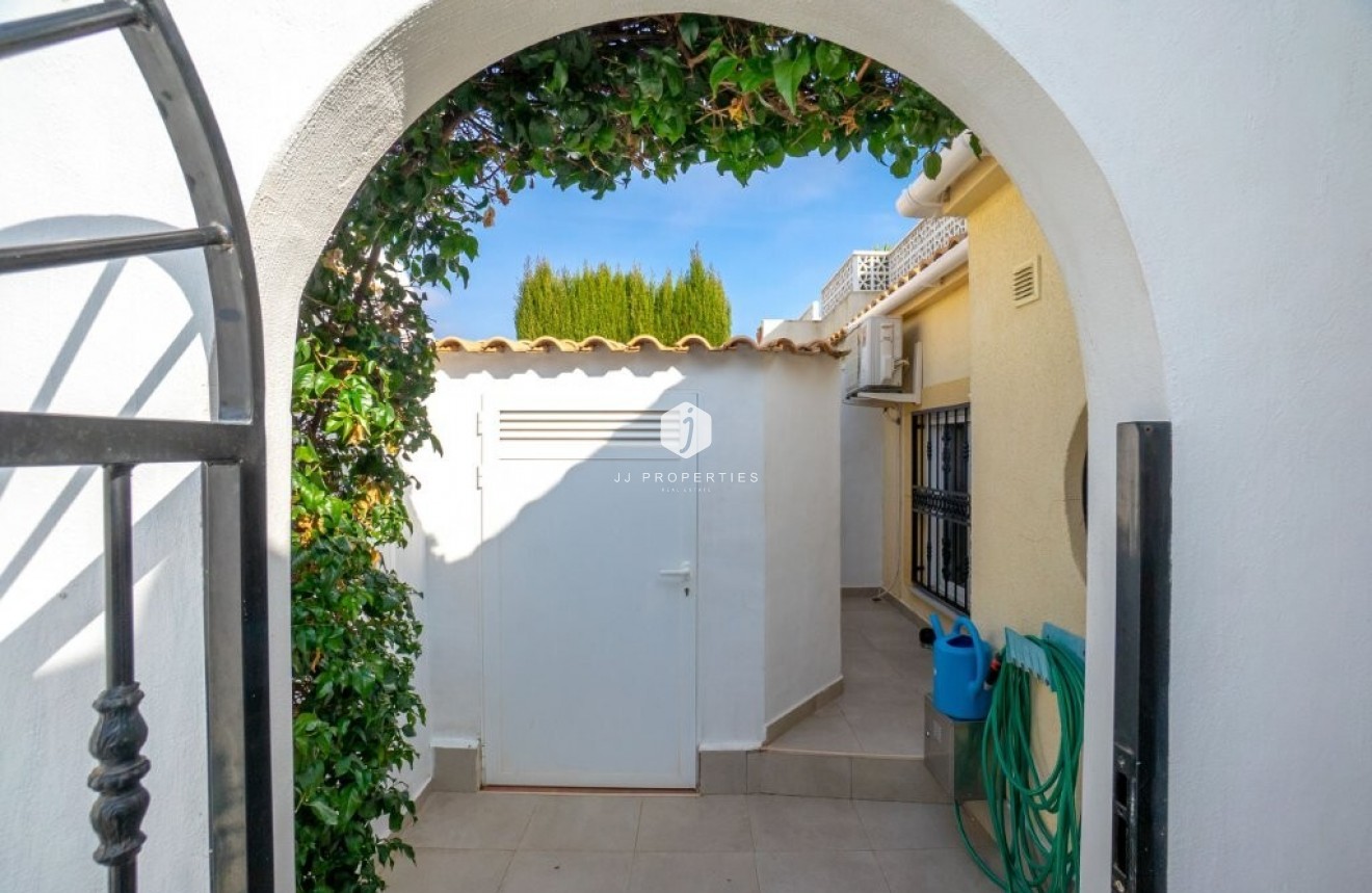 Tweedehands - Quad House Penthouse -
Orihuela Costa - Serena 5
