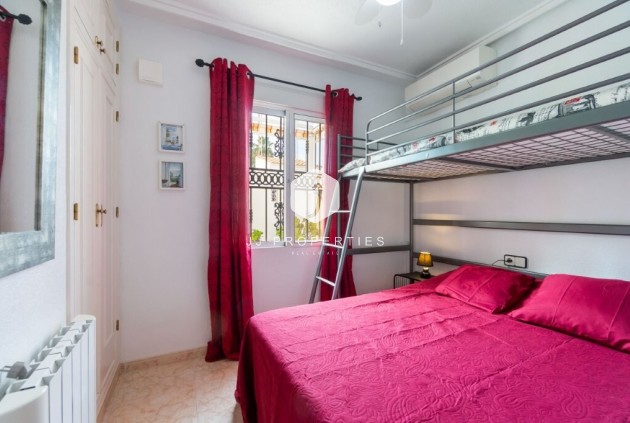 Tweedehands - Quad House Penthouse -
Orihuela Costa - Serena 5