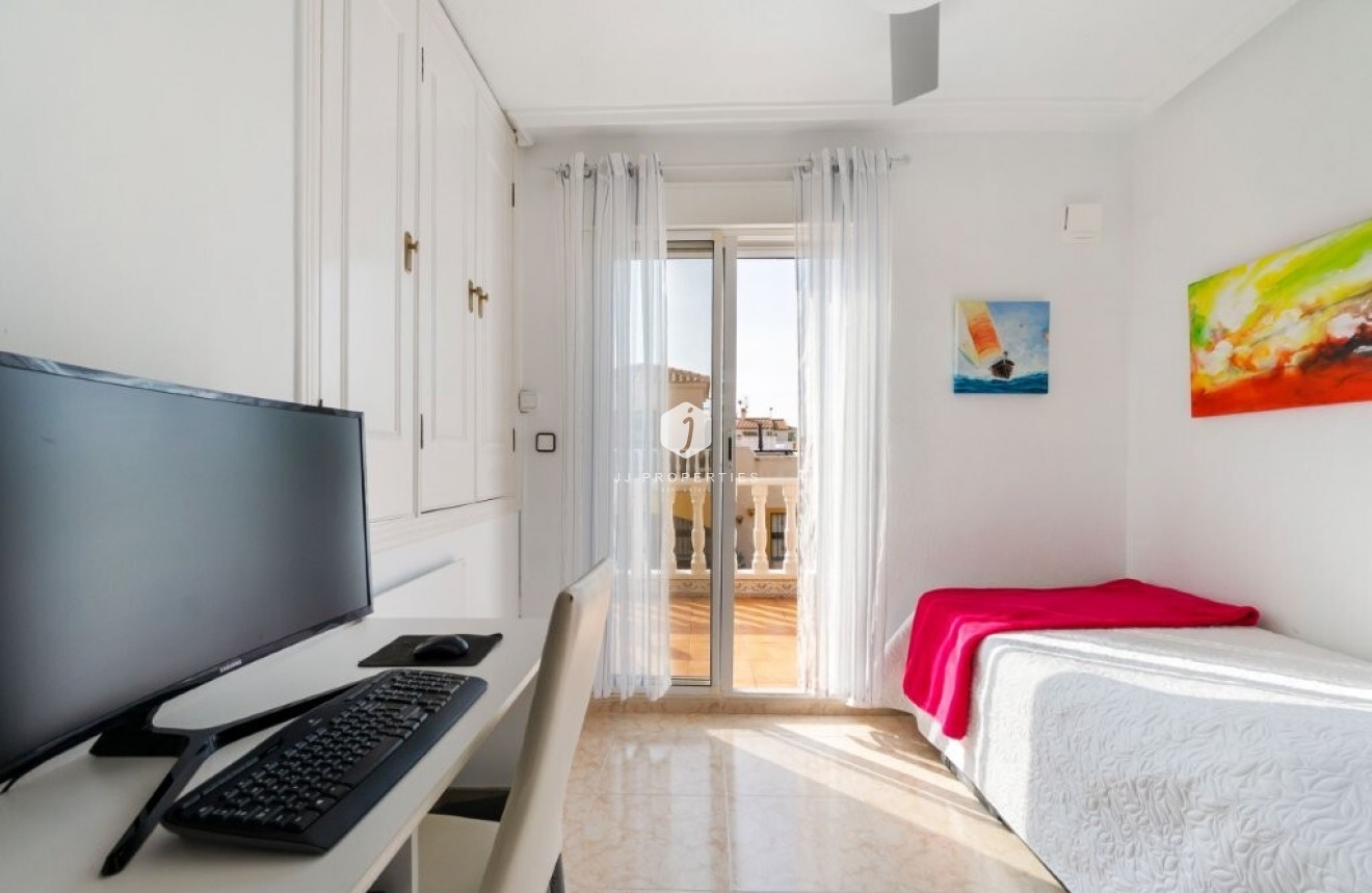 Tweedehands - Quad House Penthouse -
Orihuela Costa - Serena 5