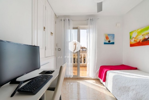 Tweedehands - Quad House Penthouse -
Orihuela Costa - Serena 5