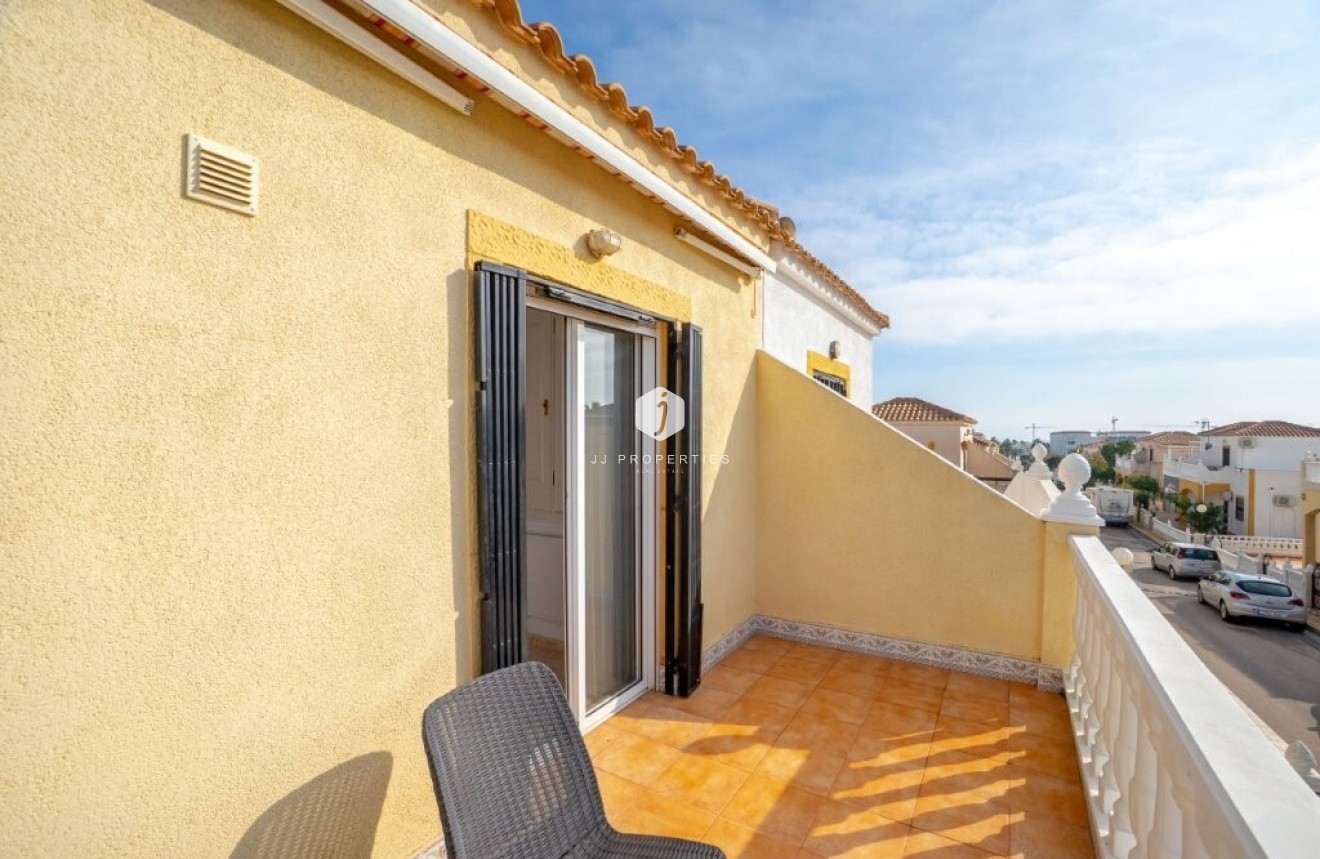 Tweedehands - Quad House Penthouse -
Orihuela Costa - Serena 5