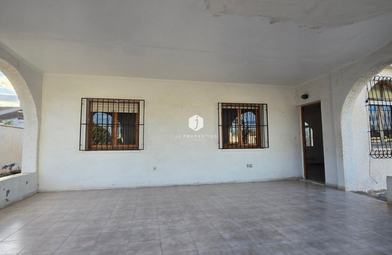 Tweedehands - Villa -
Torrevieja - Costa Blanca