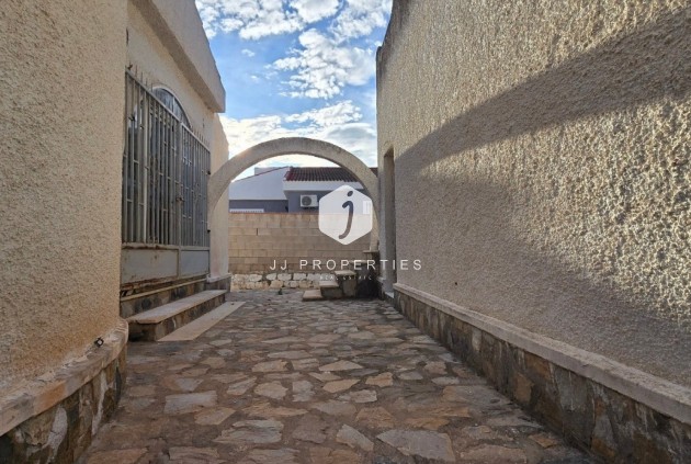 Tweedehands - Villa -
Torrevieja - Costa Blanca