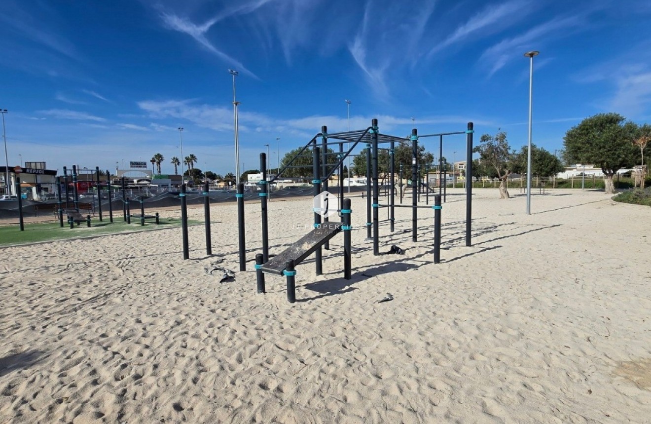 Tweedehands - Villa -
Torrevieja - Costa Blanca