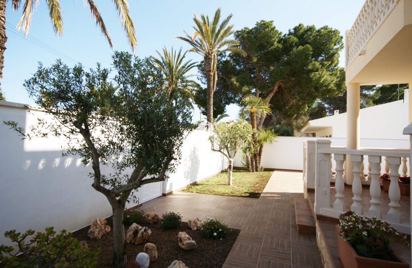 Tweedehands - Villa -
Cabo Roig - Costa Blanca