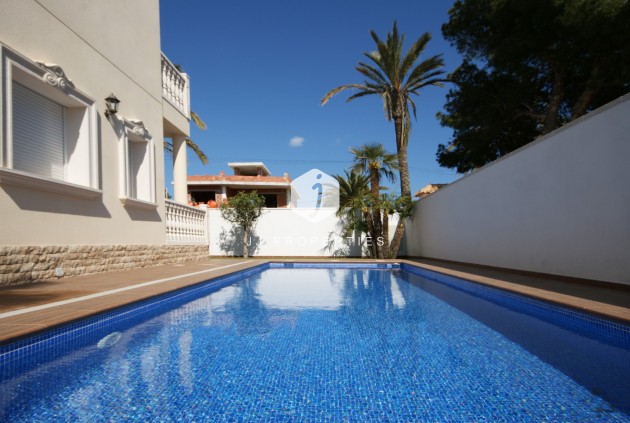Tweedehands - Villa -
Cabo Roig - Costa Blanca