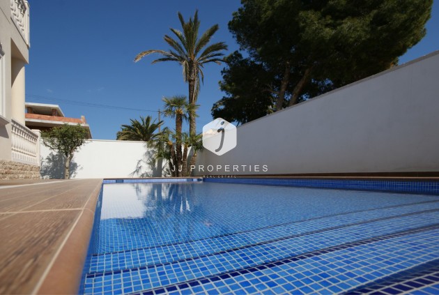 Tweedehands - Villa -
Cabo Roig - Costa Blanca
