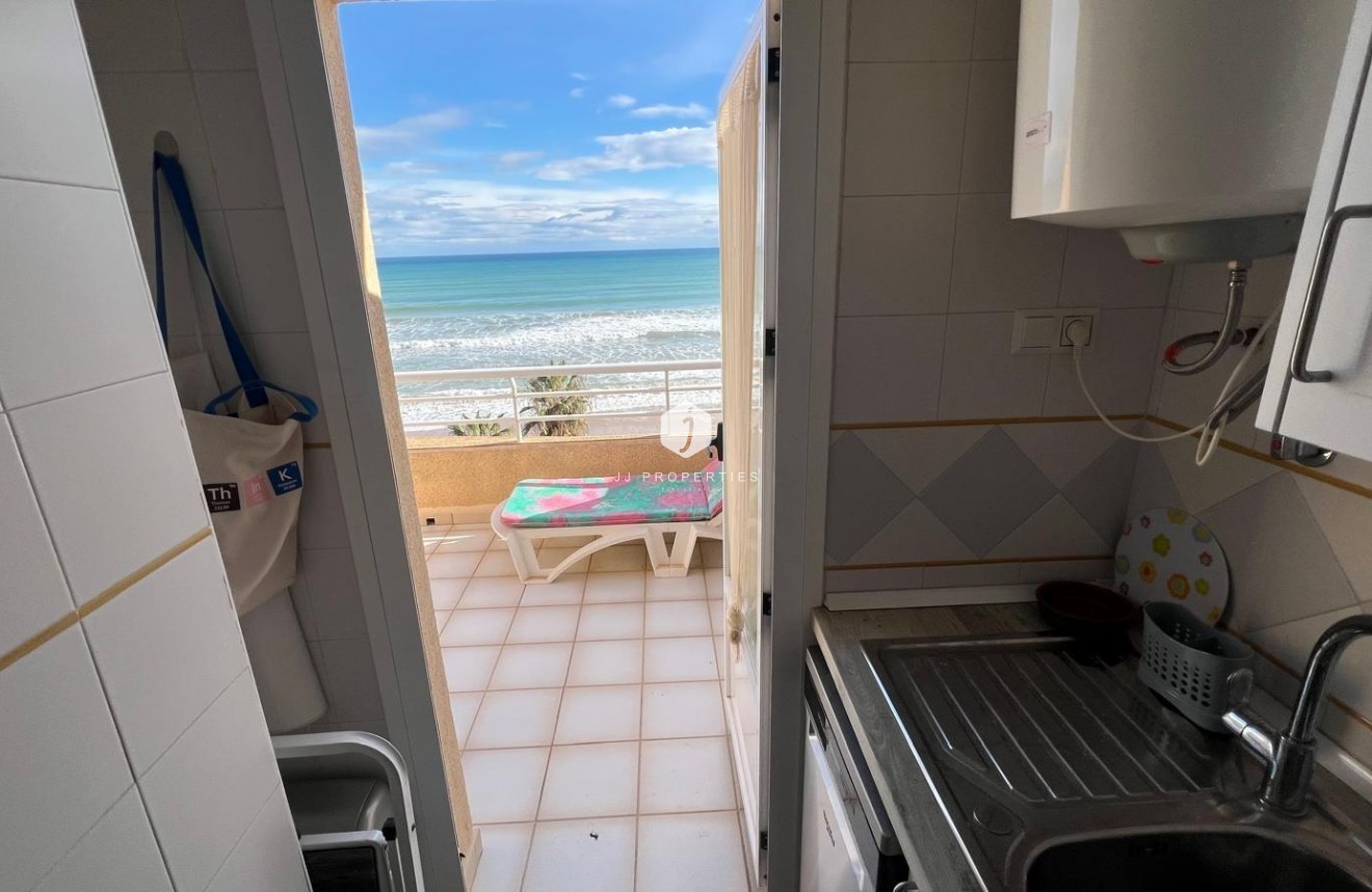 Tweedehands - Penthouse -
Torrevieja - La Mata Pueblo