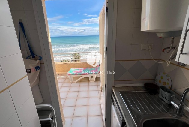 Tweedehands - Penthouse -
Torrevieja - La Mata Pueblo