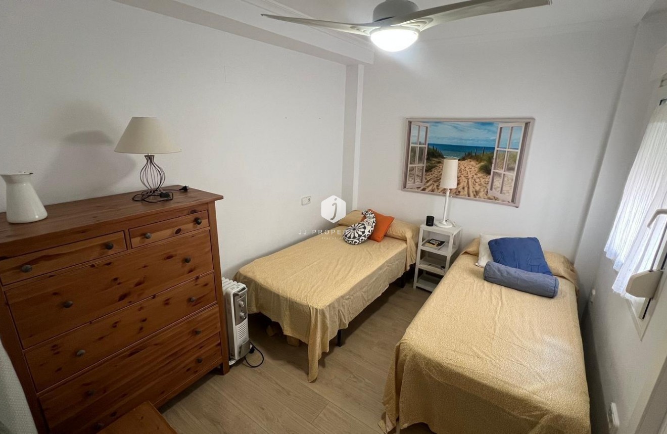 Tweedehands - Penthouse -
Torrevieja - La Mata Pueblo